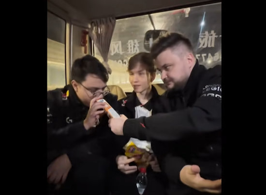 上海Major期间品尝中国特色零食Vlog